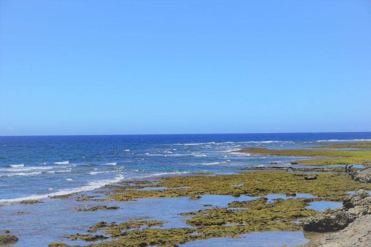 Okinawa Ocean Front Hotel Chatan Buitenkant foto