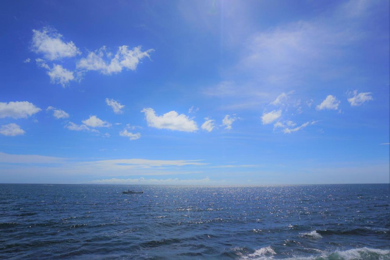 Okinawa Ocean Front Hotel Chatan Buitenkant foto
