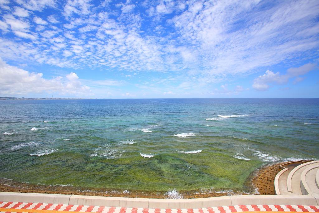 Okinawa Ocean Front Hotel Chatan Buitenkant foto